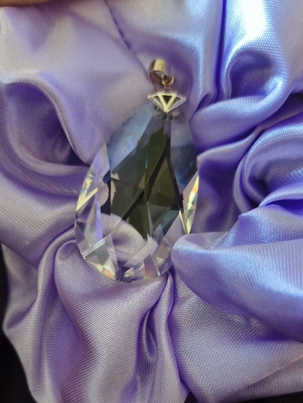 Beautiful Almond Shape Crystal Pendant W/ Sterling Silver Bale In Diamond Shape